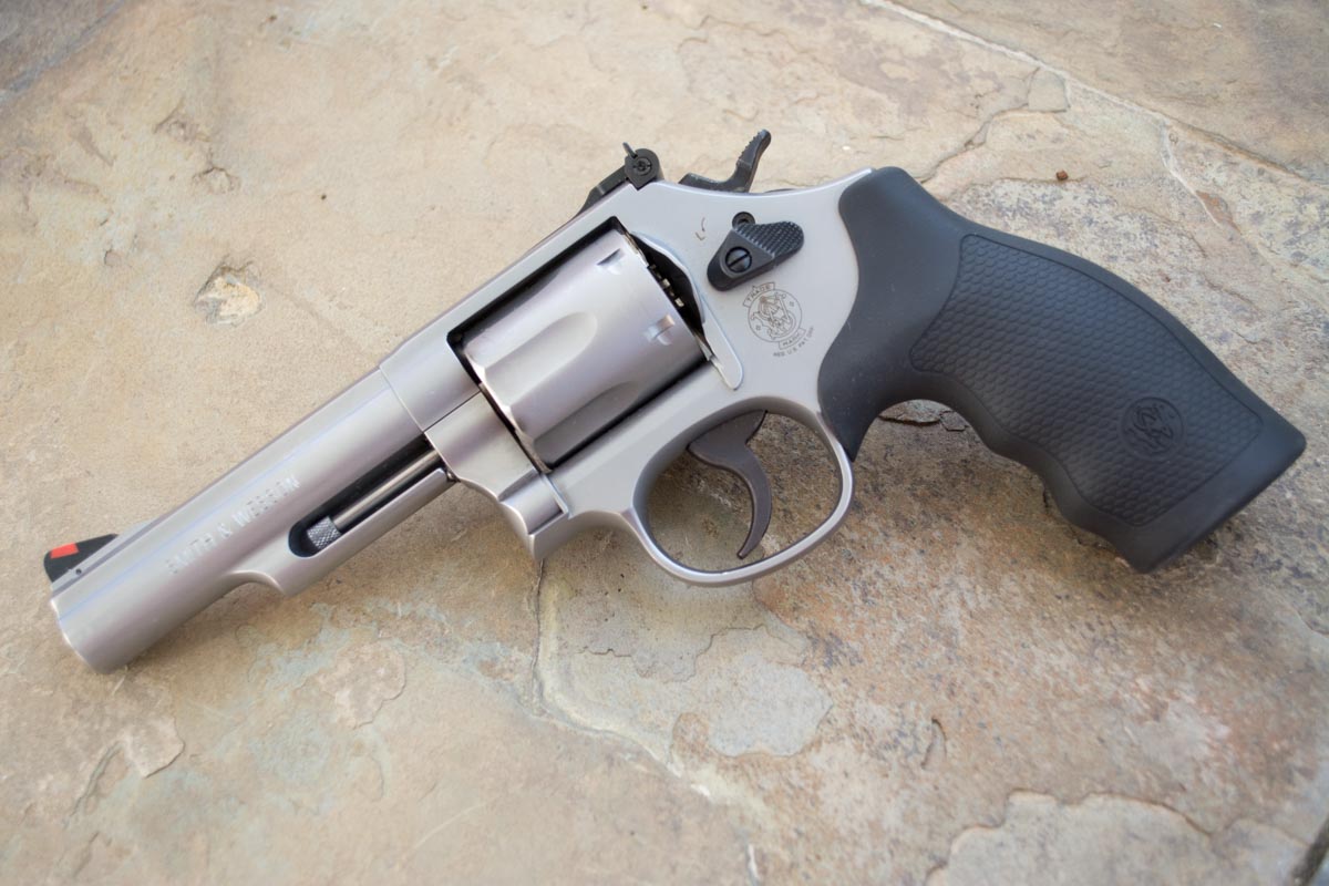 smith and wesson 38 regulation police serial numbers